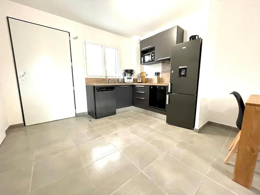 Villa 8 Personnes Bord De Mer Climatisee Les Les Saintes-Maries-de-la-Mer Extérieur photo